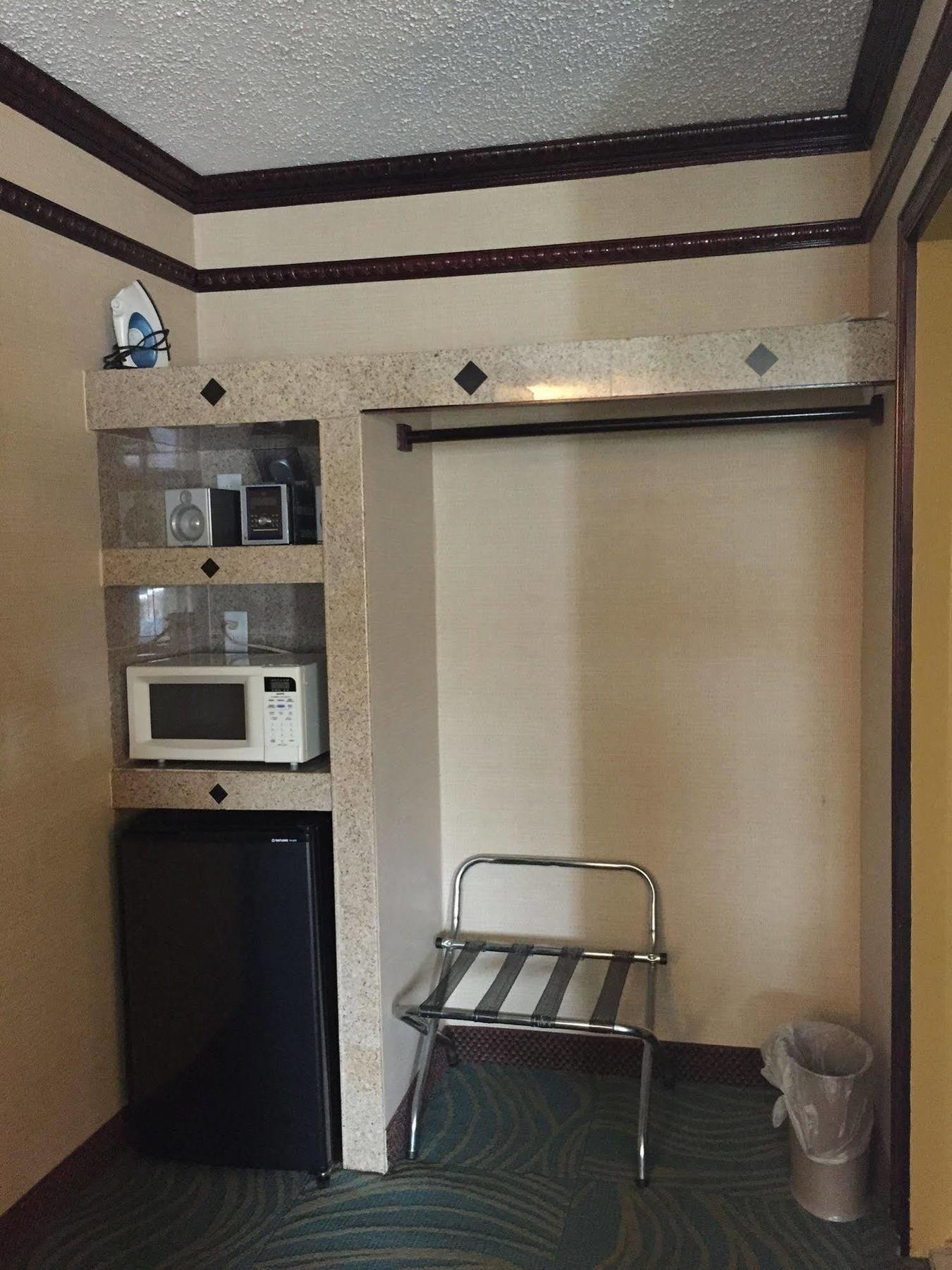 Track & Turf Motel Mount Laurel Ngoại thất bức ảnh