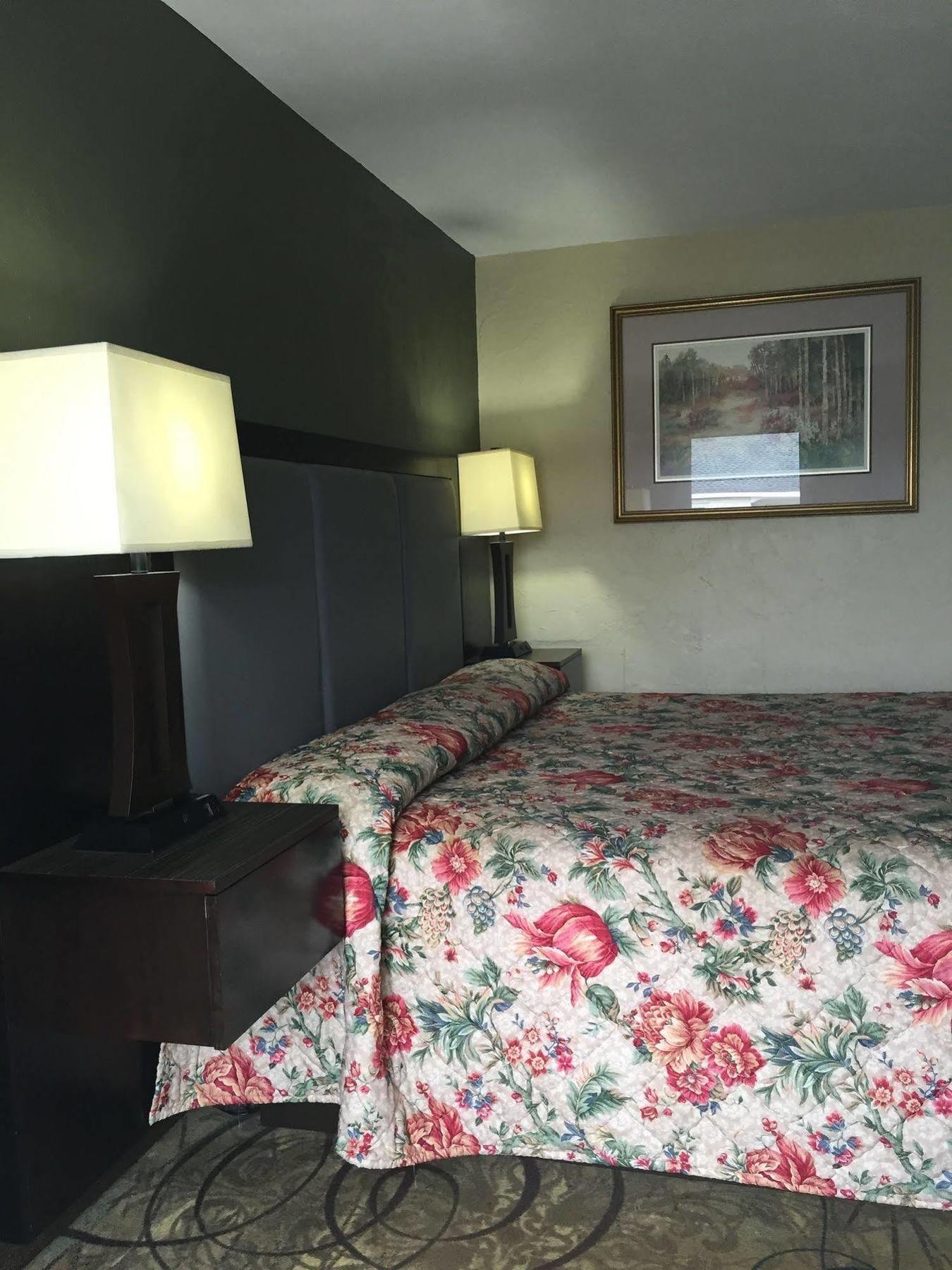 Track & Turf Motel Mount Laurel Ngoại thất bức ảnh