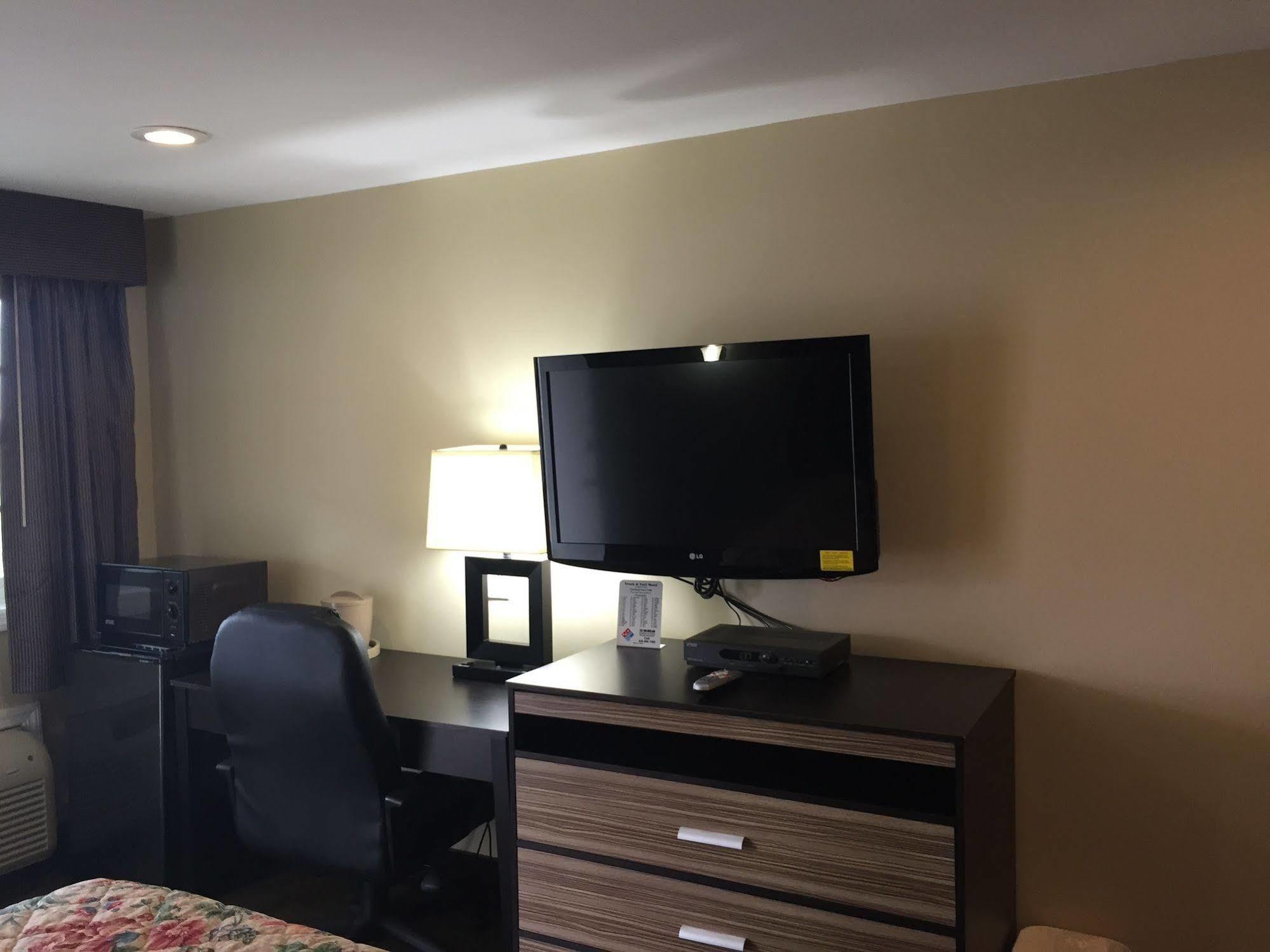 Track & Turf Motel Mount Laurel Ngoại thất bức ảnh